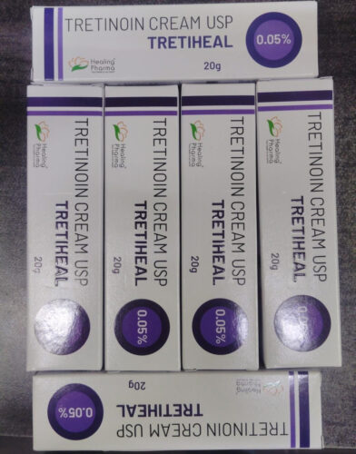 Boxes of Tretinoin Cream USP Tretheal 0.05% arranged in a row (20 g each) with Heling Pharma logo visible on the packaging.